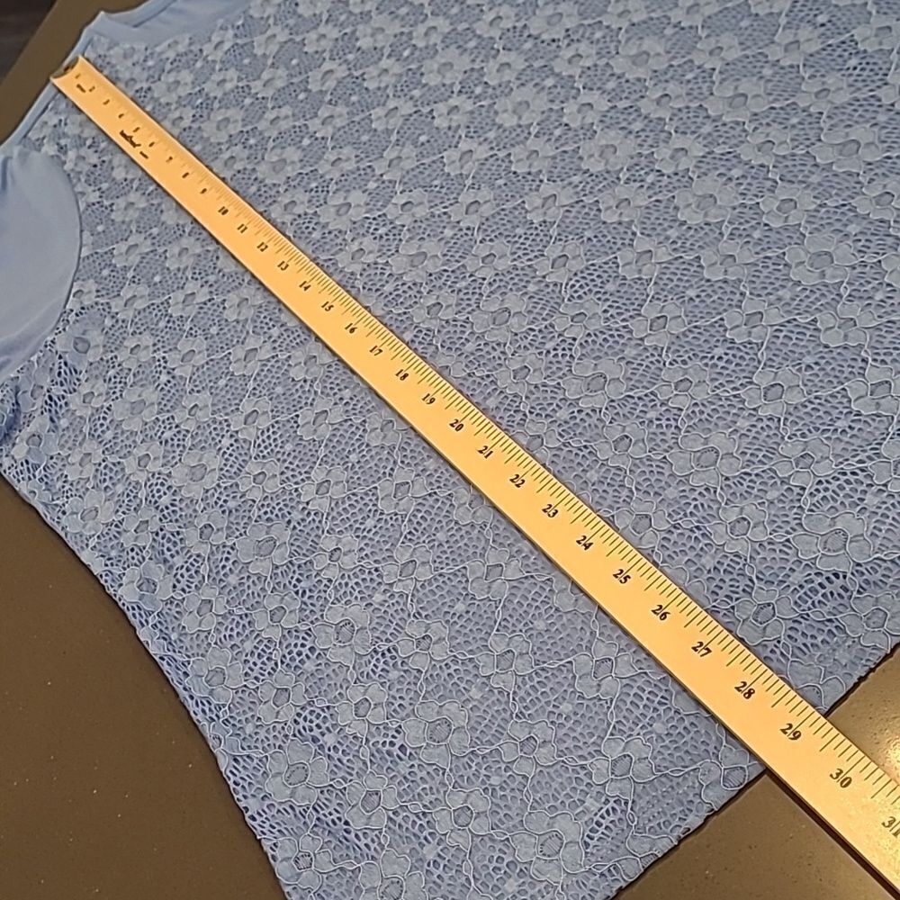Laura Scott Blue Provence Lace Front Tee - Picture 4 of 10